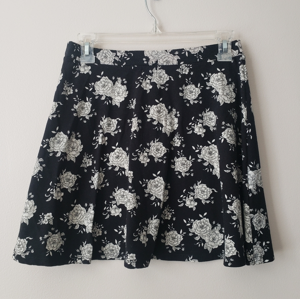 Black skirt with White Florals, Size Medium, Skater skirt